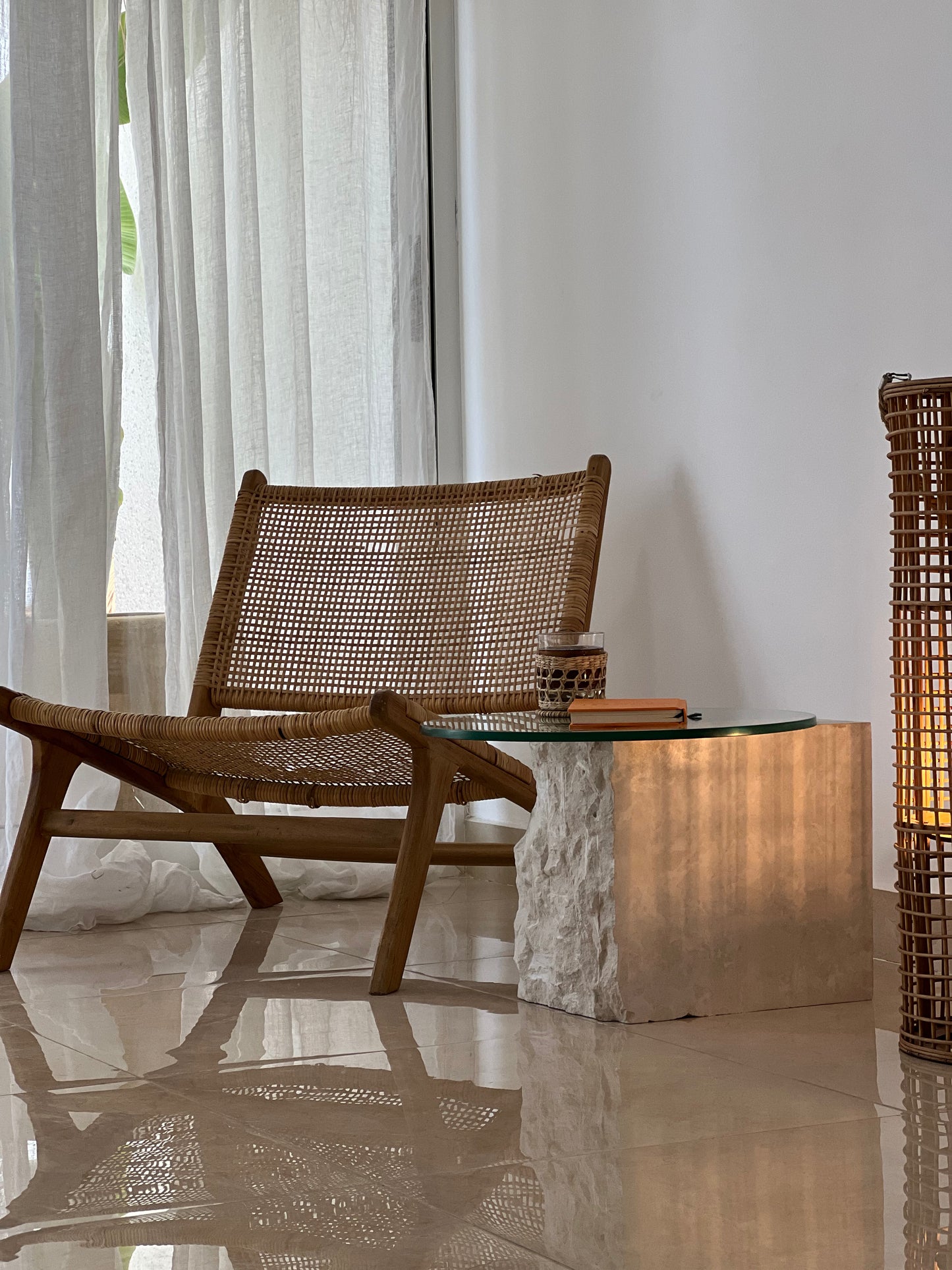 Siraaj-Al-Layl Coffee Table سراج الليل